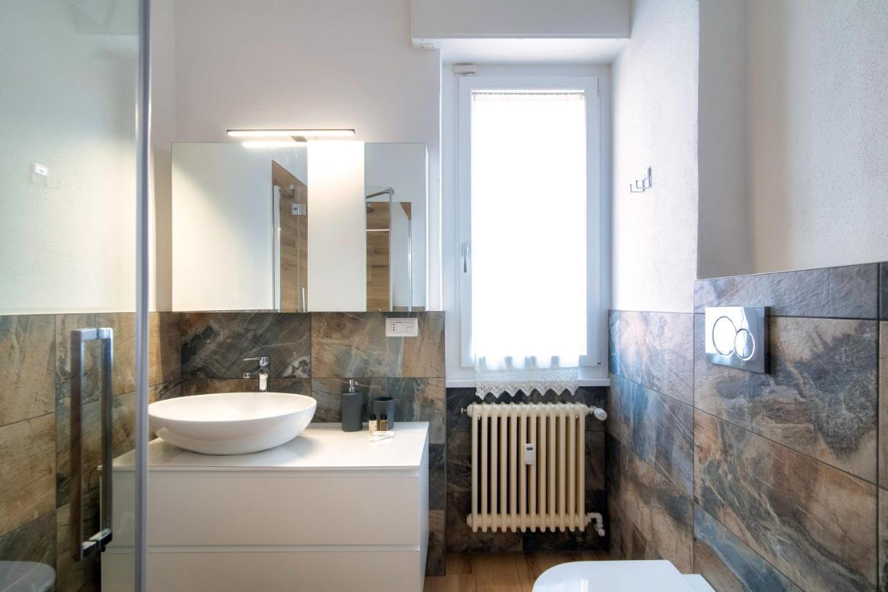 Appartement Piazza Roma - The House Of Travelers à Côme Extérieur photo
