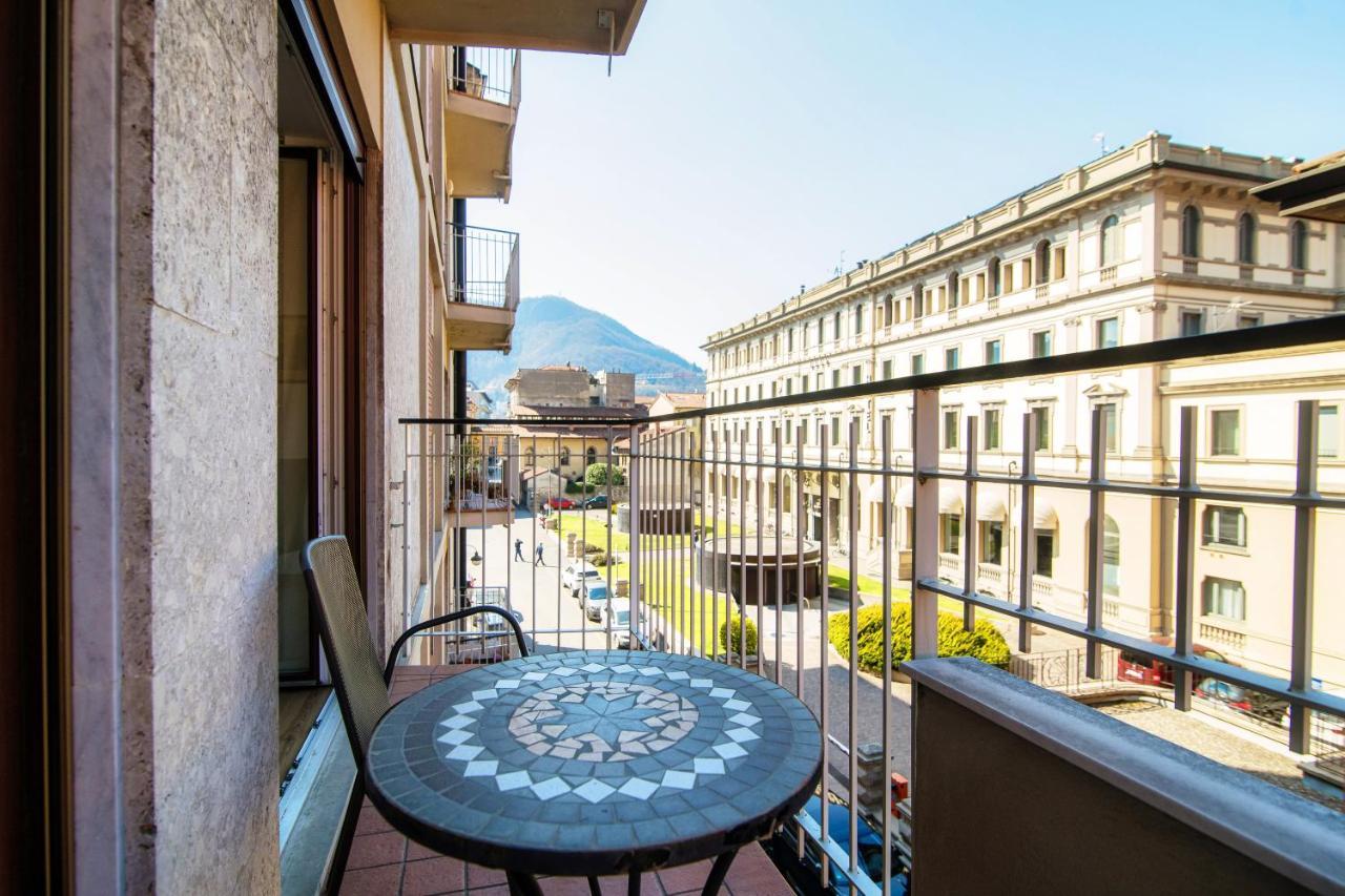 Appartement Piazza Roma - The House Of Travelers à Côme Extérieur photo