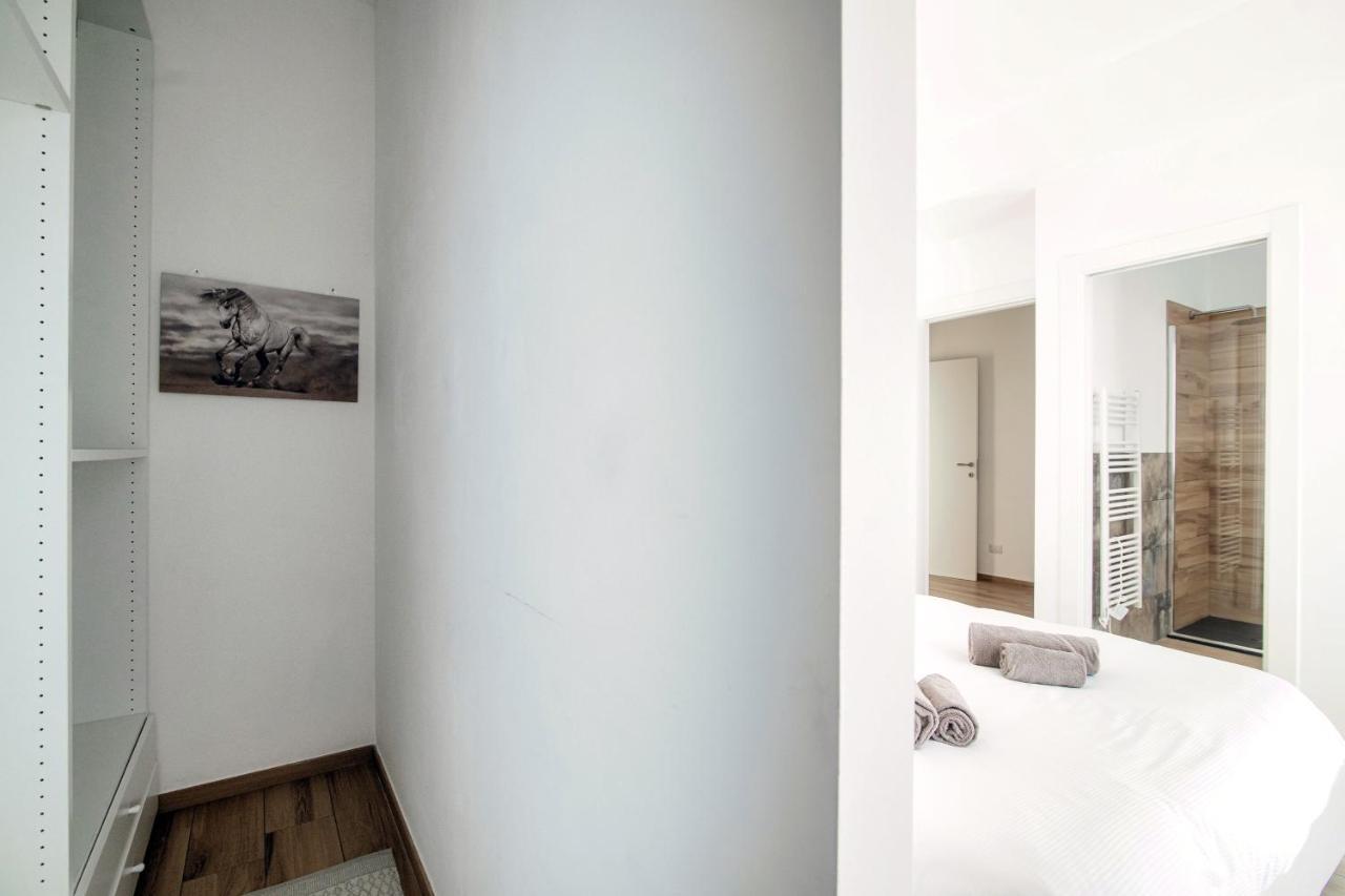 Appartement Piazza Roma - The House Of Travelers à Côme Extérieur photo